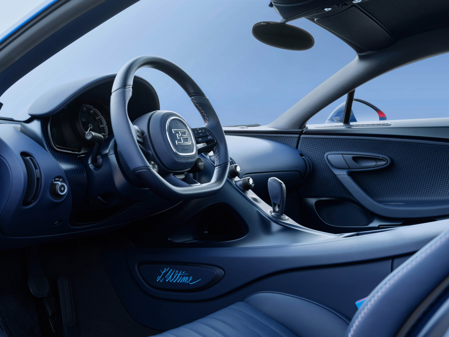 SMALL_13 BUGATTI_l_ultime – last CHIRON